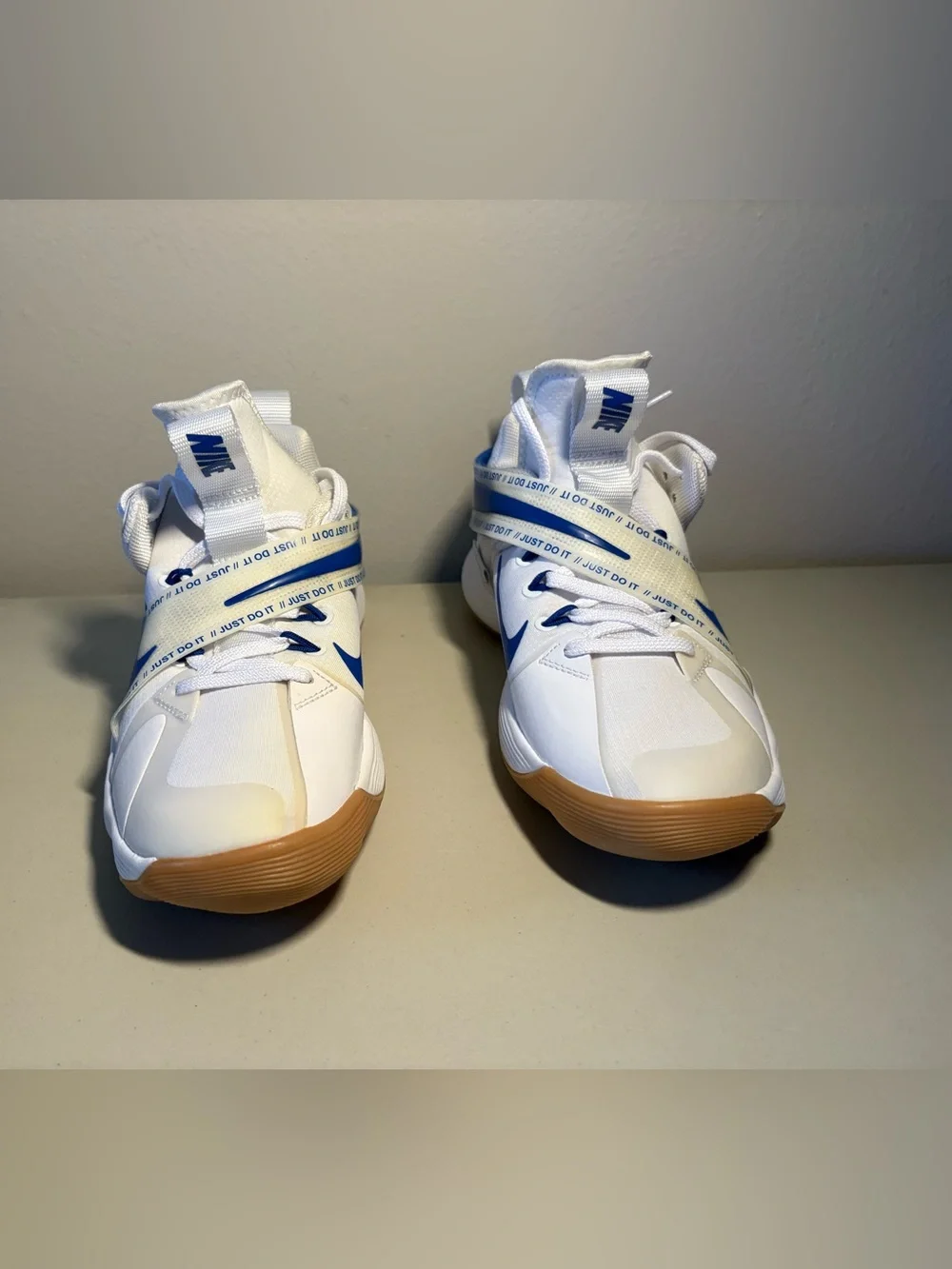 Nike React Hyperset Volleyball/Pickleball athletic shoes.